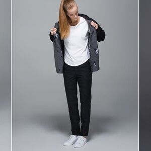 Lululemon Day Trip Boyfriend Pant Lotus Camo Black Stretch Casual Size 10